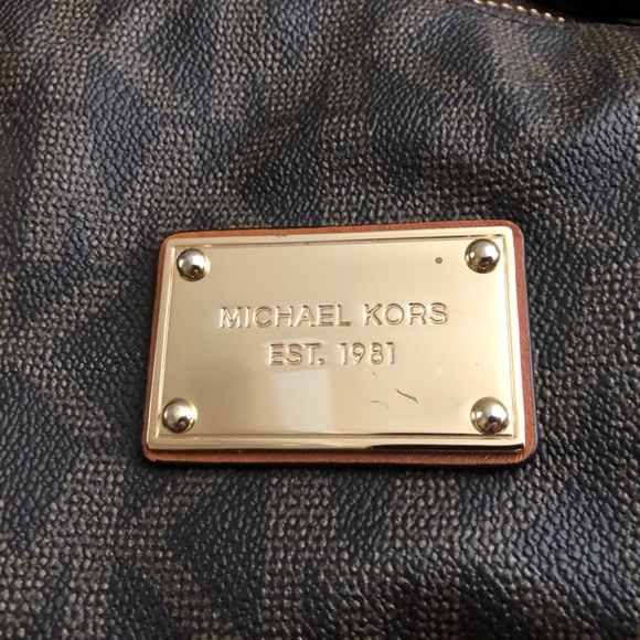 Michael Kors Duffle Bag - Picture 4 of 8